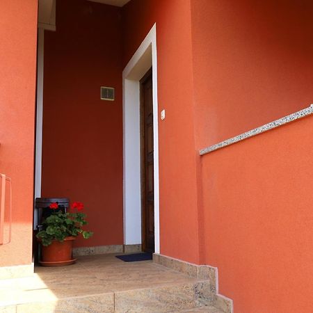 Apartment Zita With 1 Bedroom In Relaxing Surroundings Near Umag 乌马格 外观 照片